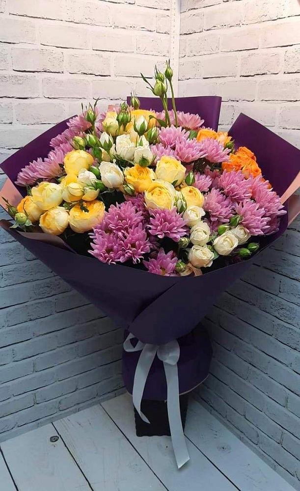 Букет цветов из: Хризантемы и Розы в Экажево