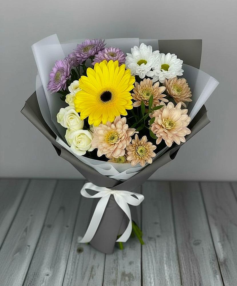 Букет цветов из: Розы, Герберы и Хризантемы в Экажево
