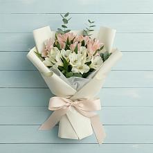 Букет цветов из:  Альстромерии #REPLACE_PRED# Экажево