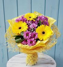 Букет цветов из:  Хризантемы и Герберы в Экажево