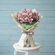 Букет цветов из:  Орхидеи и Розы в Экажево