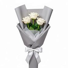 Букет 3 белые розы в Экажево