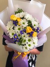 Букет цветов из:  Ирисы, Хризантемы и Розы #REPLACE_PRED# Экажево