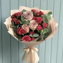 Букет цветов из:  Гвоздики и Розы в Экажево